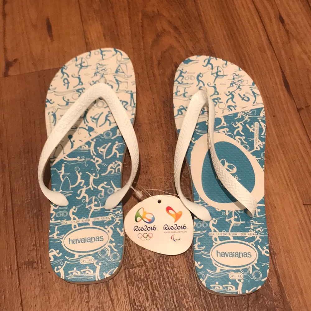 New before worn Men’s Havaianas!
